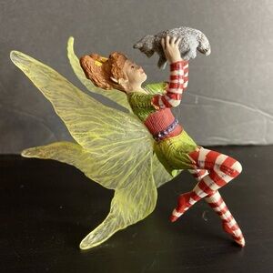 Schleich Game Figure Fee Marween in Festive Clothes W/ Raccoon Bayala Elf